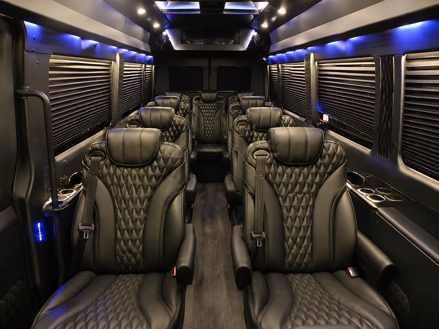 find the perfect transportation for your next airport transfer 2