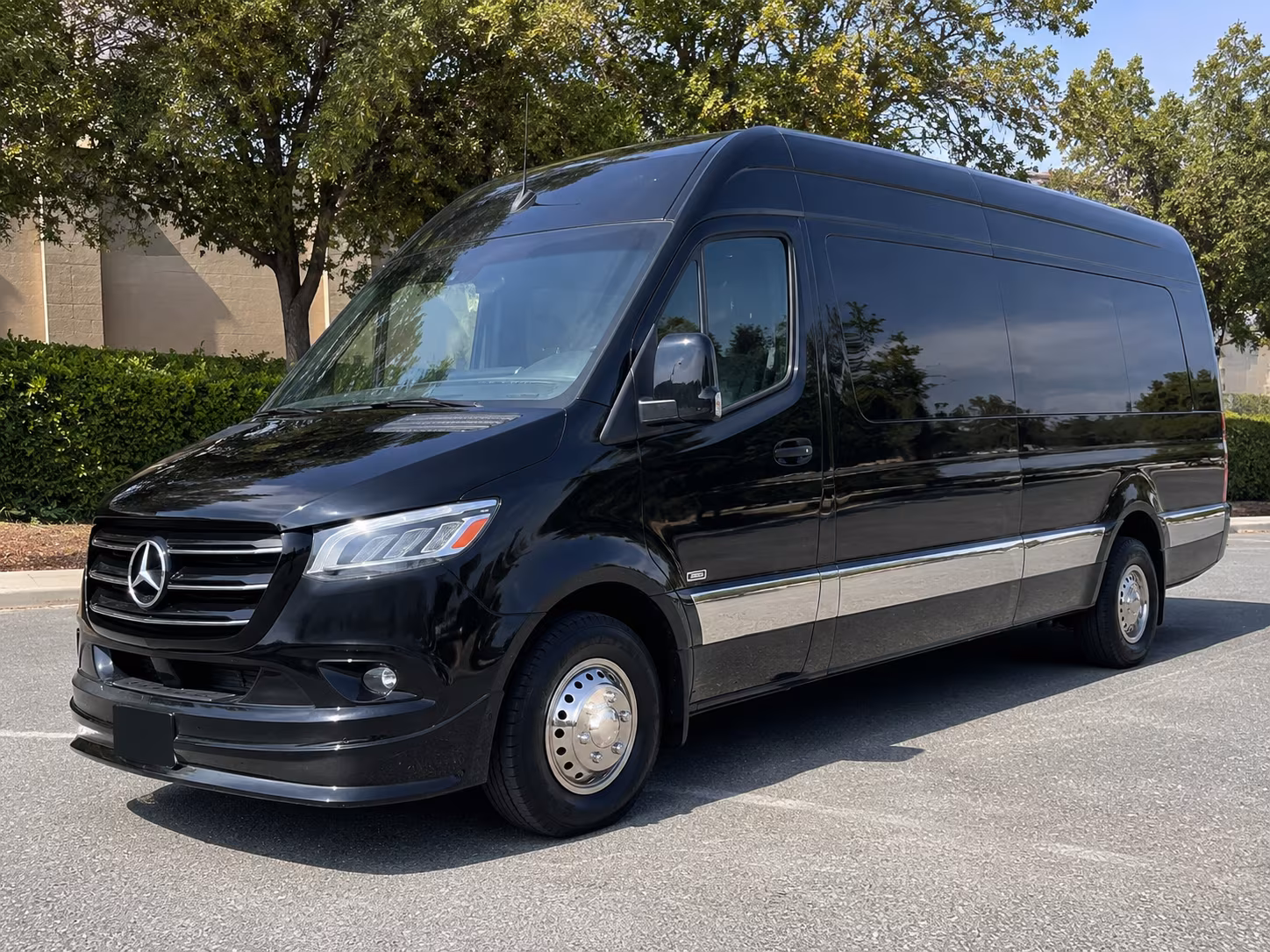 find the perfect transportation for your next wedding 1